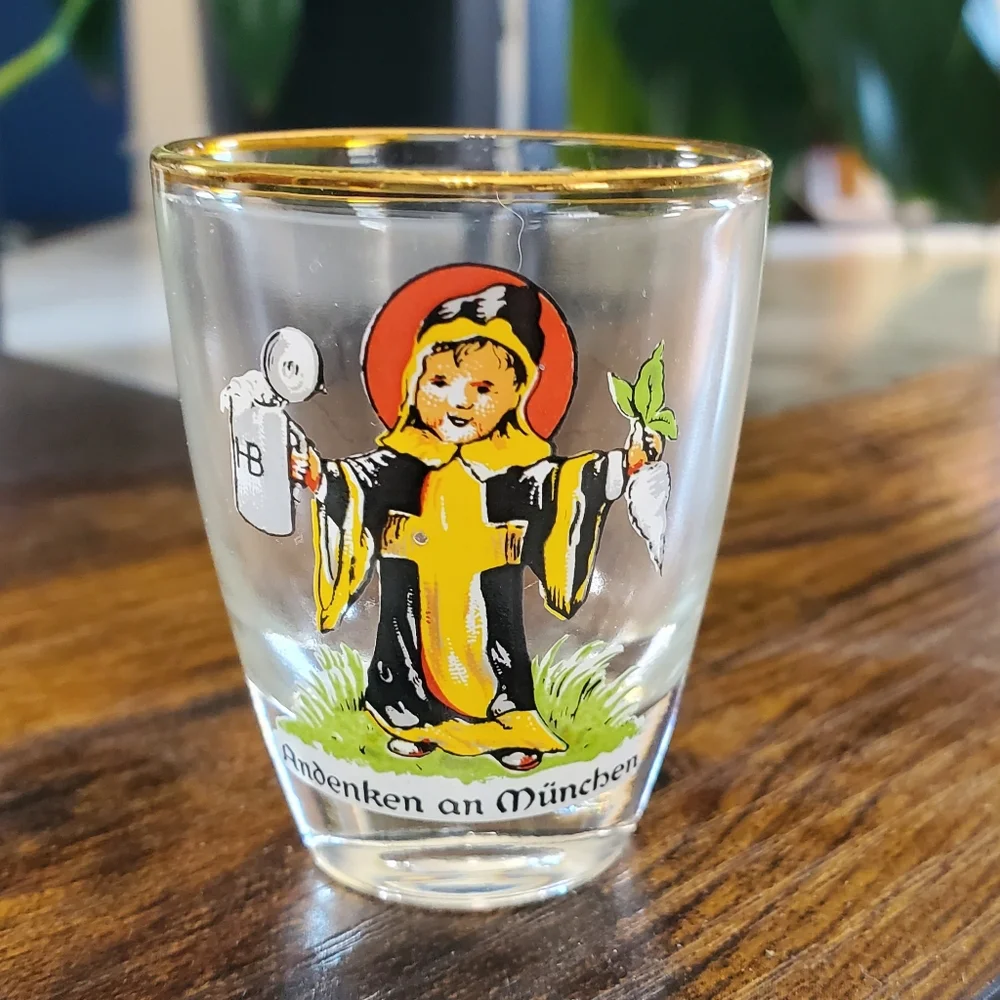 Andenken an Munchen Vintage Shot Glass with Gold Rim